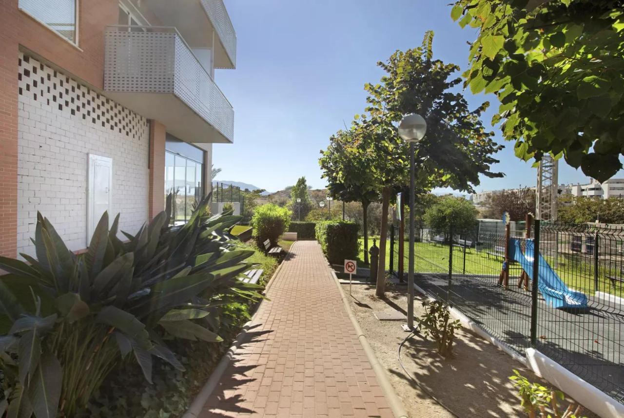 Malaga Campus Apartment Parking Included Eksteriør billede